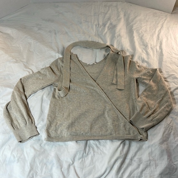 Vetta Organic Cotton Wrap Sweater - Picture 14 of 14